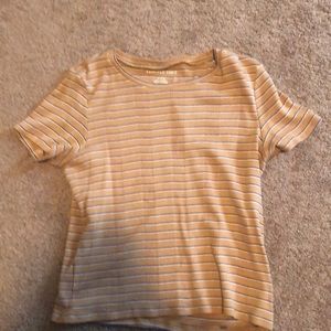 American eagle shirt.